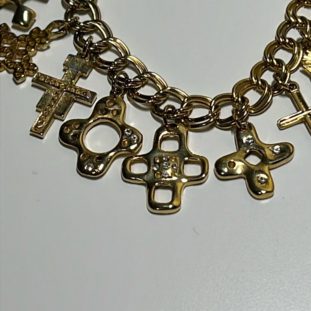 Vintage Neiman Marcus crosses charm bracelet - Picture 3 of 4